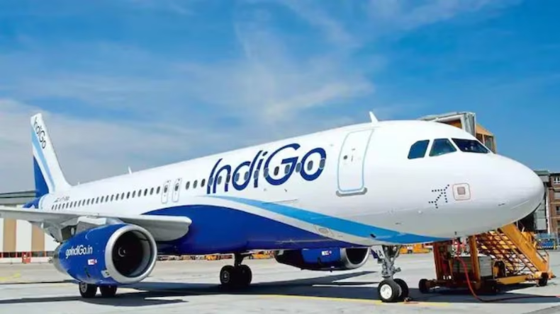 IndiGo Flight: दिल्ली से दोहा जाने वाली इंडिगो फ्लाइट की कराची में इमरजेंसी लैंडिग, एक यात्री की मौत