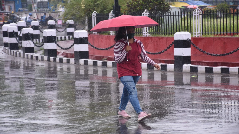 Weather Update: आज इन राज्यों में बारिश के आसार, अगले पांच दिन तक आंधी-तूफान का अलर्ट