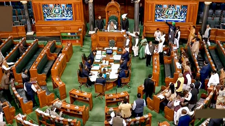 Parliament :  लोकसभा की कार्यवाही शुरू होते ही 2 बजे तक के लिए स्थगित