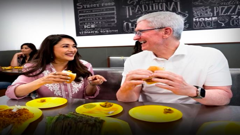 APPLE सीईओ संग नजर आईं Madhuri Dixit, अभिनेत्री ने खिलाया वड़ा पाओ तो टिम ने ऐसे किया रिएक्ट