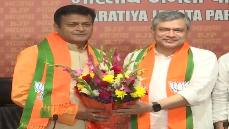 Ajay Alok Join BJP: बीजेपी में शामिल हुए JDU के पूर्व प्रवक्ता अजय आलोक, कभी नीतीश कुमार के थे करीबी