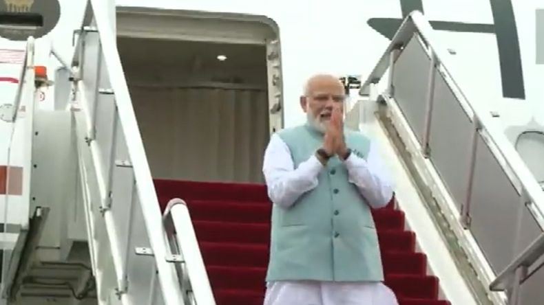 PM Modi: पापुआ न्यू गिनी से ऑस्ट्रेलिया के लिए रवाना हुए पीएम मोदी