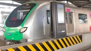 Mumbai Metro: आज से मुंबई मेट्रो के किराए में 25 फीसदी की छूट! जानिए कौन लोग उठा पाएंगे लाभ