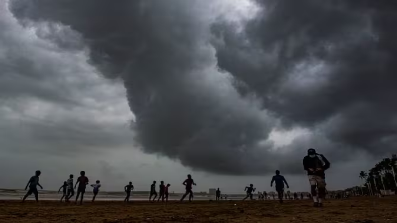 MONSOON : देर से पहुंचेगा मानसून, किसानों की बढ़ सकती है मुश्किलें !