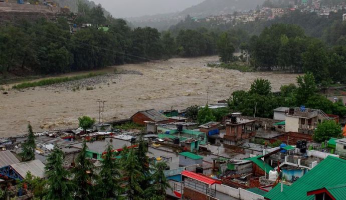 हिमाचल प्रदेश में बारिश के कारण 9 लोगों की मौत, 104 करोड़ की सार्वजनिक संपत्ति हुई तबाह