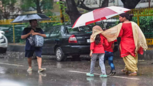 Weather Update: दिल्ली-NCR में बढ़ी उमस, हल्की बरसात से नहीं मिल पा रही राहत, जानें मौसम का हाल