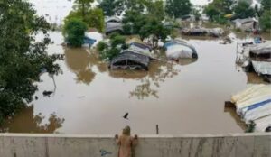 बाढ़ पीड़ितों को 10 हजार की आर्थिक मदद देगी केजरीवाल सरकार, लगाए जाएंगे स्पेशल कैंप