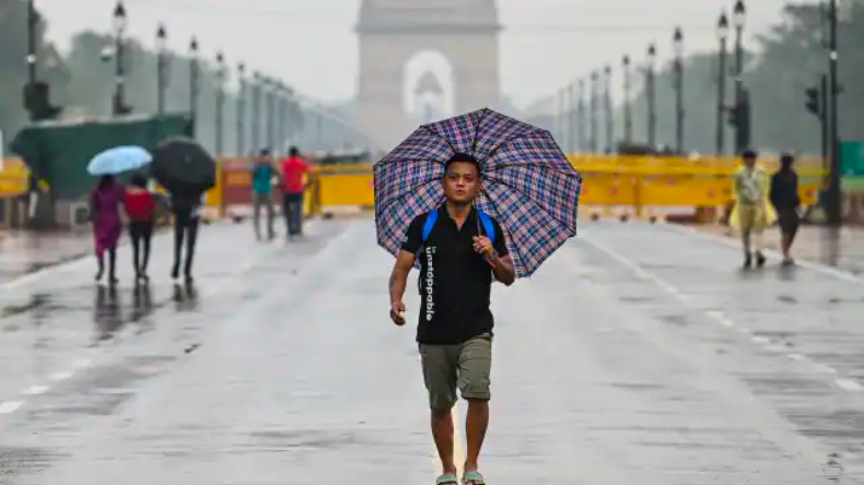 Weather:  दिल्ली-NCR में होगी भारी बारिश, यलो अलर्ट जारी, गिरेगा तापमान, जानें मौसम का हाल