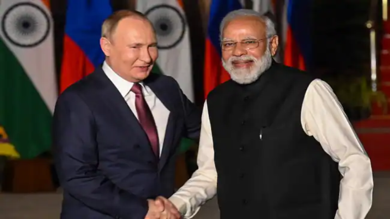 Modi Putin Talk: पीएम मोदी और पुतिन के बीच इसी साल होगी शिखर बैठक, राजदूत ने दी जानकारी