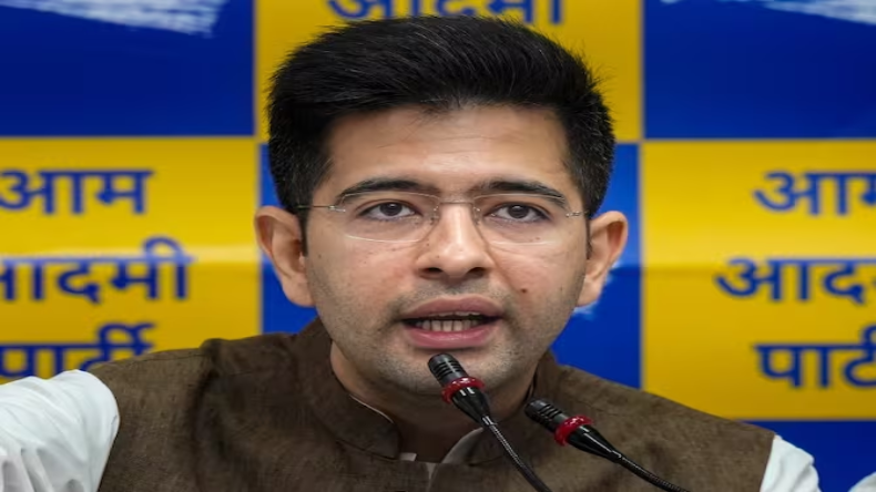 Raghav Chadha: राघव चड्ढा के निलंबन मामले में SC ने राज्यसभा सचिवालय को भेजा नोटिस