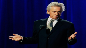 Michael Douglas: माइकल डगलस को स्टैंडिंग ओवेशन से हुए सम्मानित, पत्नी कैथरीन ने भारतीयों को धन्यवाद दिया