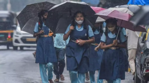 School Closed: भारी बारिश के चलते देश के इस राज्य में स्कूल बंद, इतने दिनों की छुट्टी घोषित