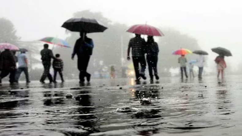 Weather Forecast: भारत के दक्षिण राज्यों में हो रही बारिश, कई इलाकों गिरा पारा