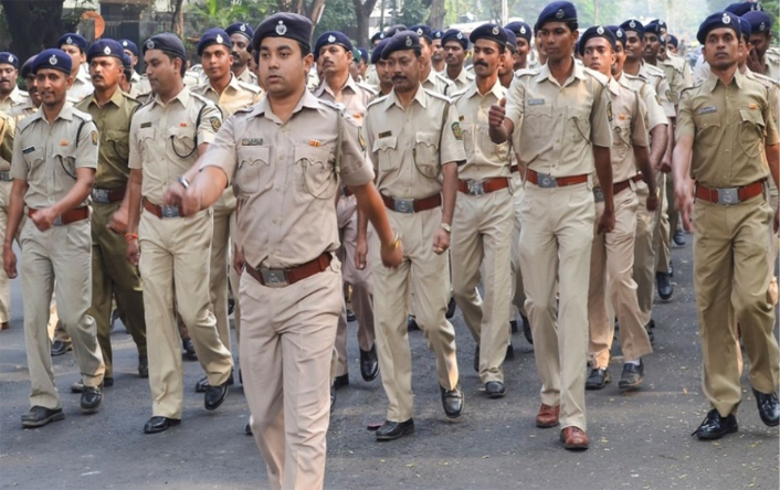 UP Police Constable Recruitment : कॉन्सटेबल के 60244 पदों के लिए आज से करें आवेदन