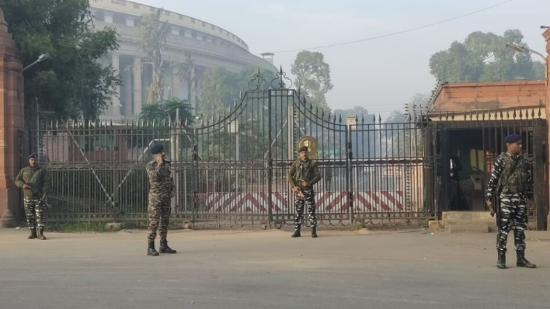 Parliament Security Breach: संसद भवन की सुरक्षा मामले में चूक पर राजनाथ का बयान