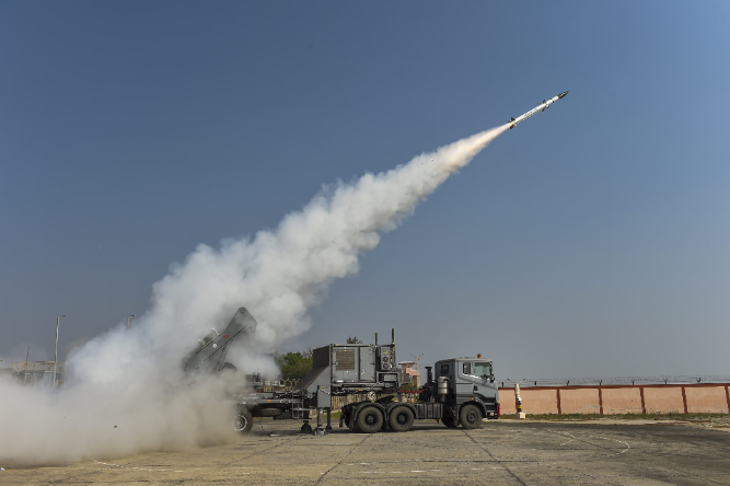 DRDO ने किया आकाश मिसाइल ‘AKASH-NG’ का सफल परीक्षण, रक्षा मंत्री राजनाथ सिंह ने की सराहना