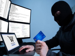 Online Shopping Scam: तेजी से बढ़ रहा है ऑनलाइन स्कैम, शॉपिंग करते समय रखें इन बातों का ध्यान