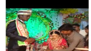 Funny Wedding: अपनी लंबाई के कारण दुल्हन नहीं पहना पाई दूल्हे को वरमाला