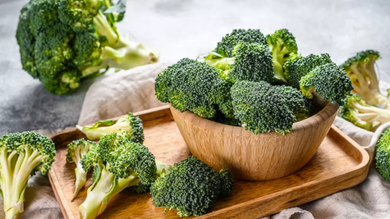 Broccoli Benefits: ब्रोकली है सर्दियों का फायदेमंद फूड, इन तरीकों से करें डाइट में शामिल