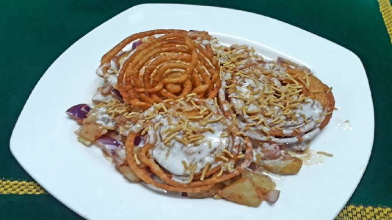 Weird Food Items: ये अजीब- गरीब फूड कॉम्बिनेशन्स के बारे में सुनकर हो जायेंगे बेहोश