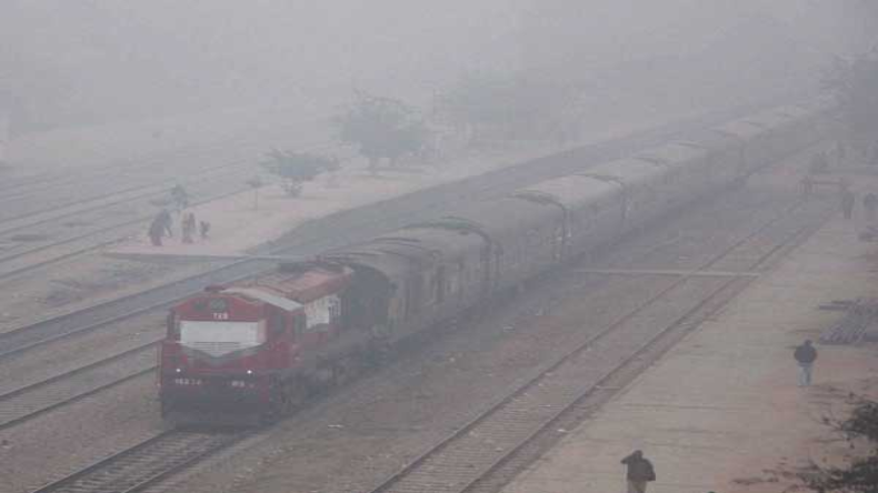 Train Delay: दिल्ली से रविवार को चलने वाली कई ट्रेनें आज होंगी रवाना, 60 से अधिक ट्रेनें लेट