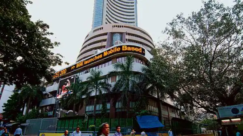 Stock Market: अंतरिम बजट के बाद लुढ़का बाजार, सेंसेक्स-निफ्टी लाल निशान पर बंद