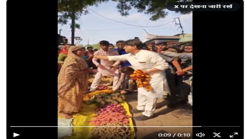 Jyotiraditya Scindia: ज्योतिरादित्य सिंधिया ने अपनी गाड़ी रुकवा कर पूछा दुकानदारों का हालचाल