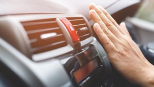 Car Care Tips: गर्मियों के लिए क्या आपकी कार है तैयार, आज ही करें ये जरूरी काम