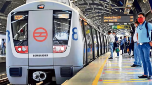 Delhi Metro: दिल्ली में IPL के चलते बदली गई मेट्रो की टाइमिंग, पुलिस ने भी जारी की एडवाइजरी