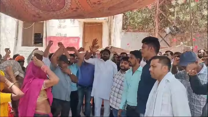 Rajasthan: जल संकट के खिलाफ सड़क पर उतरे कांग्रेस विधायक, प्रशासन में मचा हड़कंप