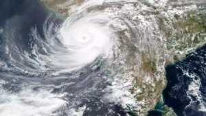 Cyclone Update: बंगाल में आने वाला है भयंकर तूफान! जानें किन राज्यों में दिखेगा असर