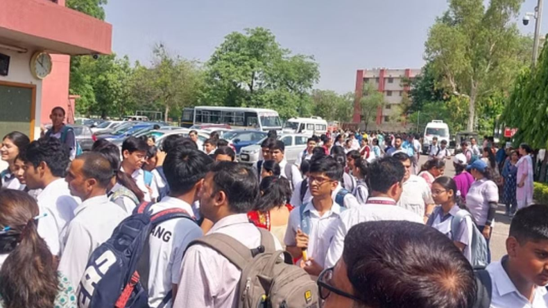 जयपुर में सीरियल ब्लास्ट की 16 वीं बरसी पर स्कूलों में बम की धमकी, प्रिंसिपल को आया मेल