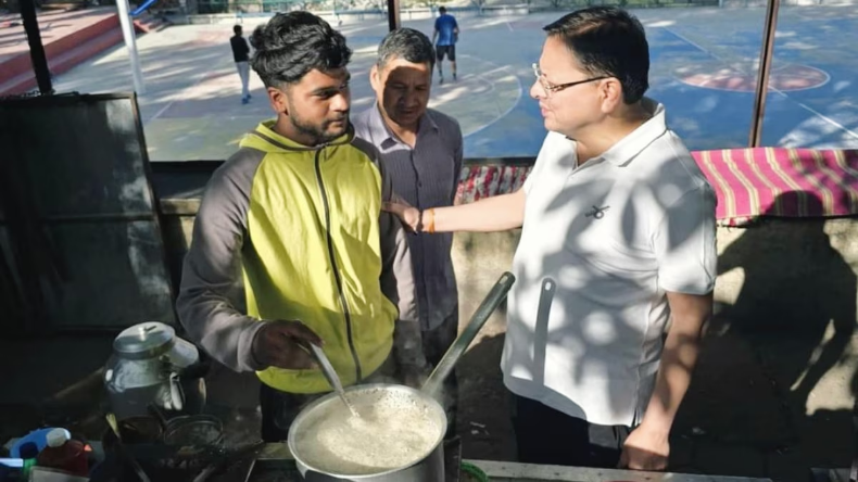 नैनीताल की सड़कों पर दिखा सीएम धामी का अनोखा अंदाज, मॉर्निंग वॉक में खुद बनाई चाय, फिर जो हुआ…