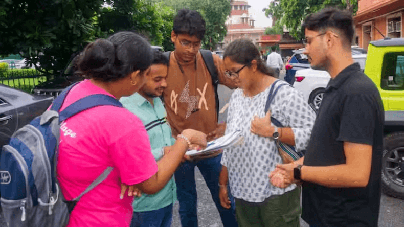 12वीं में फेल छात्रा ने किया कमाल ,NEET में 720 में से 705 अंक लाकर कर दिया हैरान