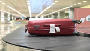 Airport पर अब बैग ढूंढ़ने में नहीं होगी परेशानी, जानें iPhone का ये नया फीचर